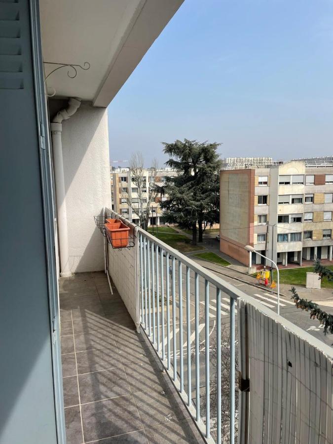 Le Parilly- Appartement 3 Chambres-Parc Parilly Bron Exterior foto